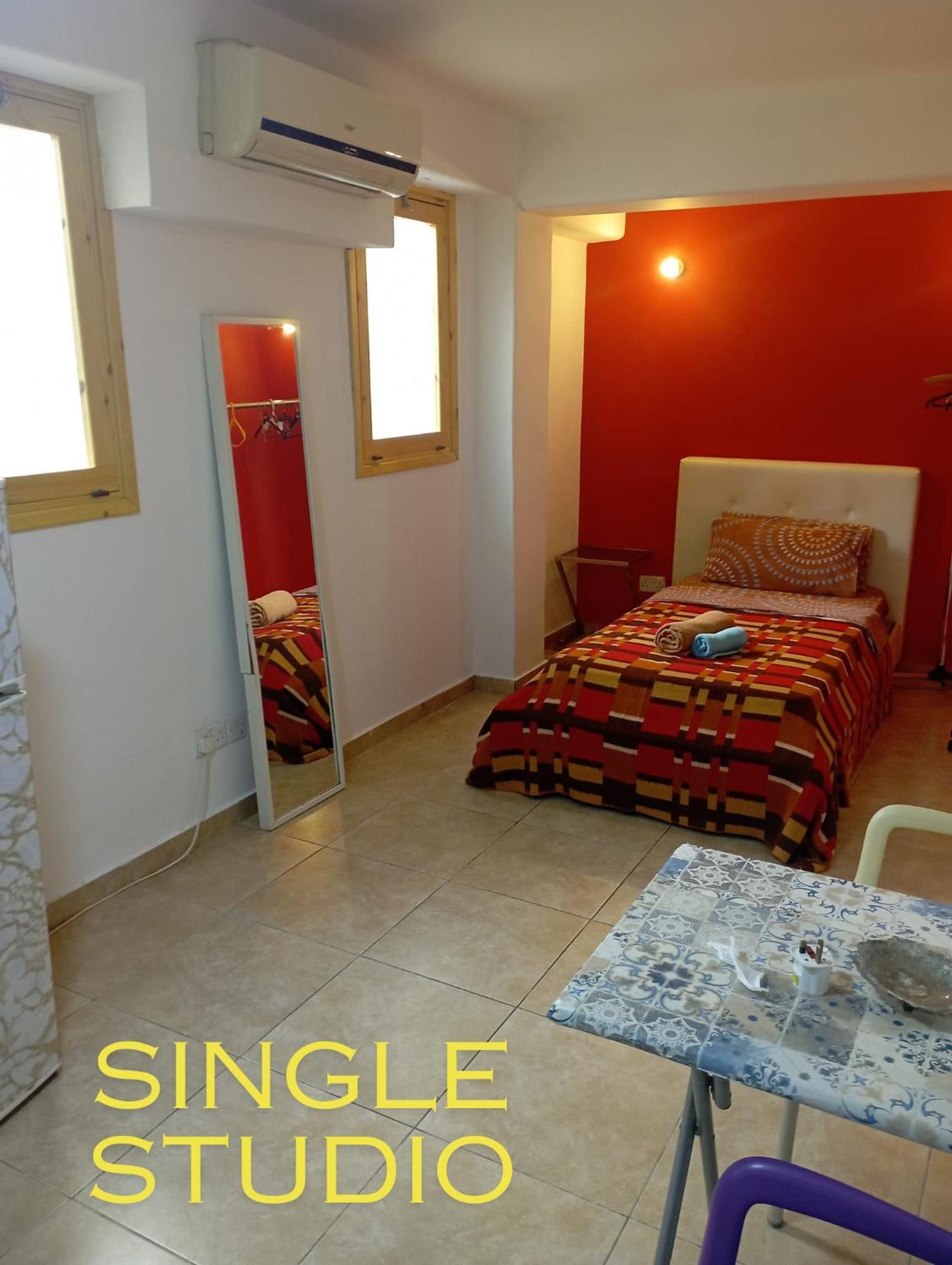 The Tony Hotel Nikosia Bagian luar foto